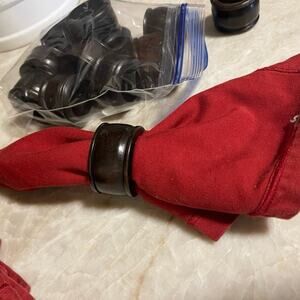 fieldcrest cloth napkins and wood napkin rings